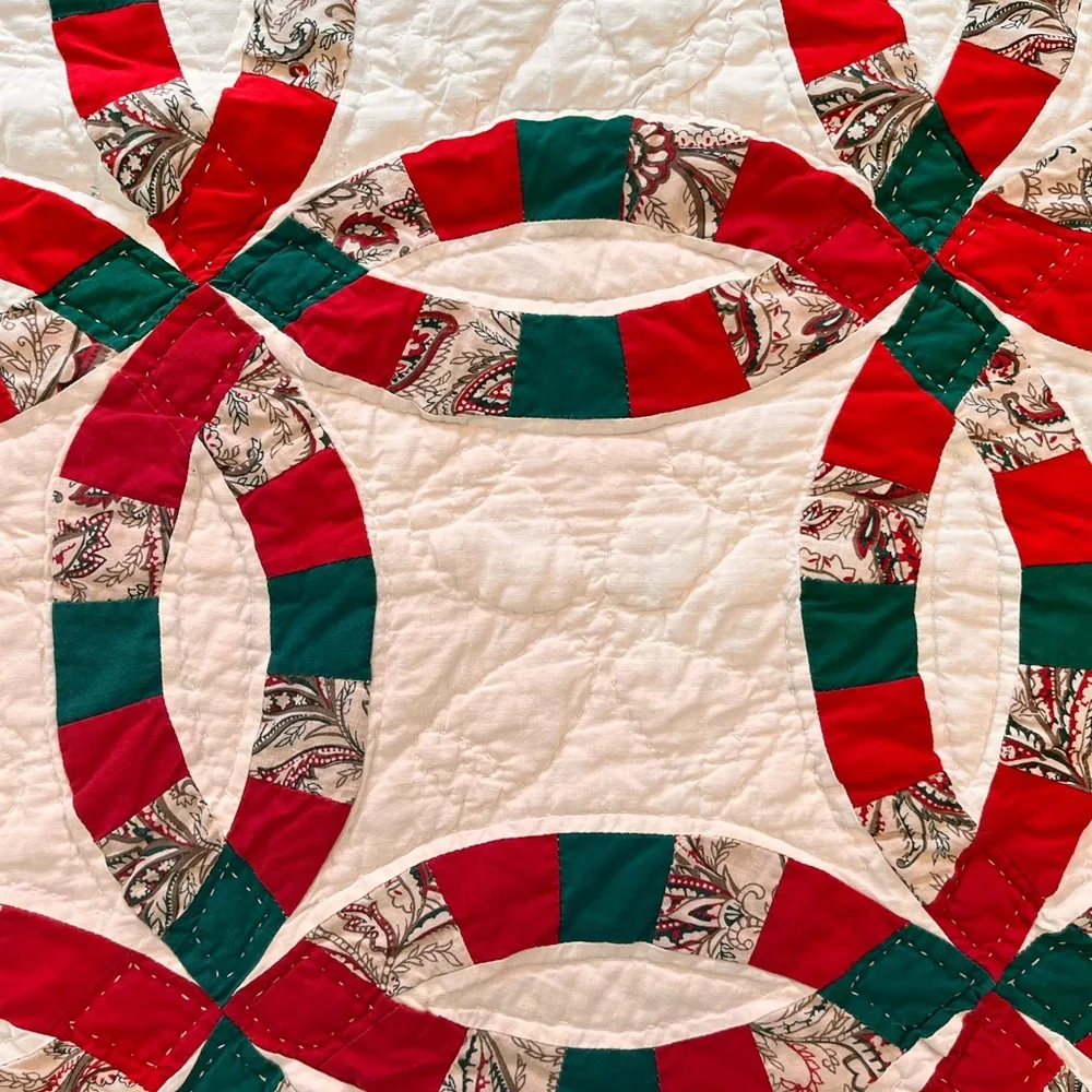 Vintage Double Wedding Ring Lap Quilt/ Wall Hanger